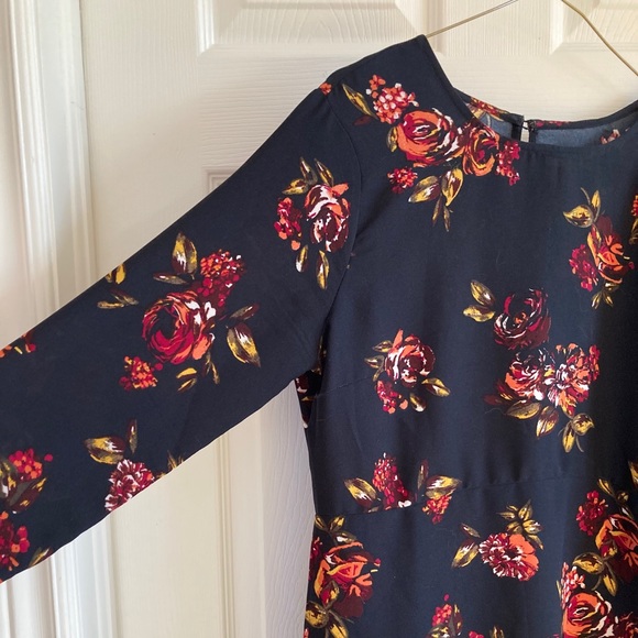 4/$30 Floral Dress with 3/4 Sleeves - Picture 4 of 5